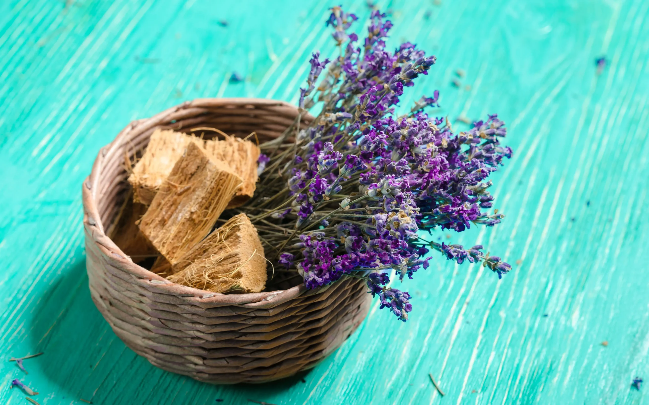 Parfum Aroma Cendana, Cocok Kamu yang Mood Swing